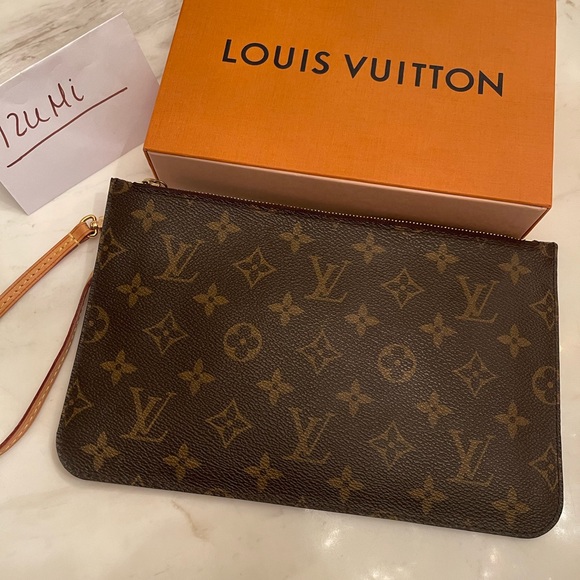 louis vuitton - Picture 8 of 10